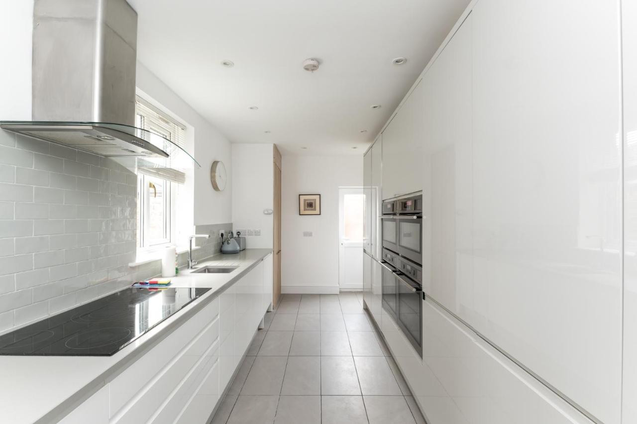Vila Stunning And Modern 5 Bed House I Pass The Keys York Exteriér fotografie