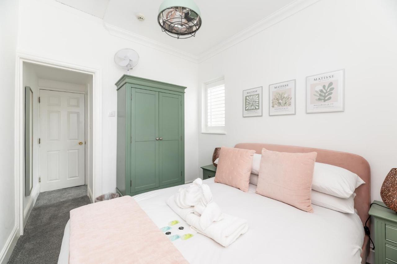 Vila Stunning And Modern 5 Bed House I Pass The Keys York Exteriér fotografie