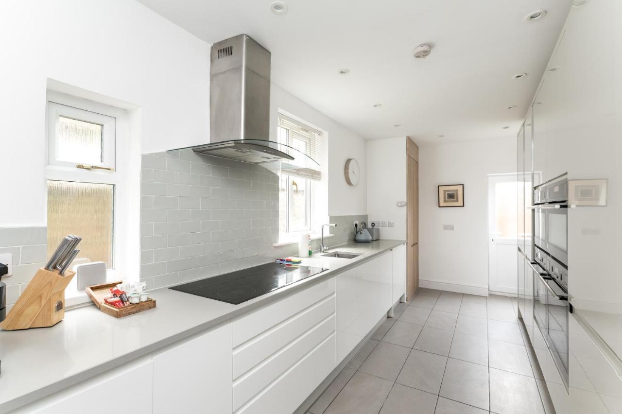 Vila Stunning And Modern 5 Bed House I Pass The Keys York Exteriér fotografie